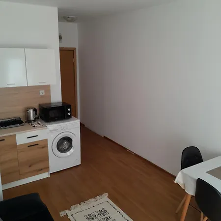 Apartment Sunny Day 6 партер *